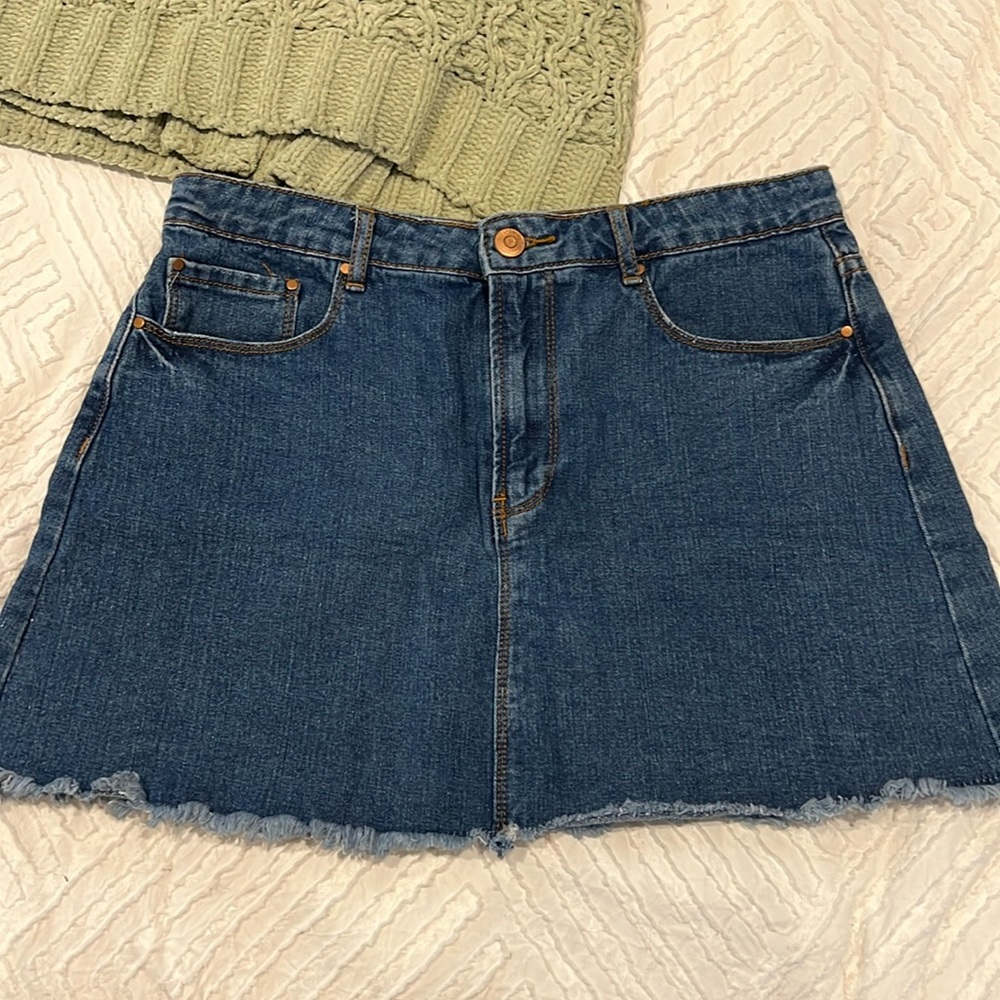 Denim Skirt with Pockets